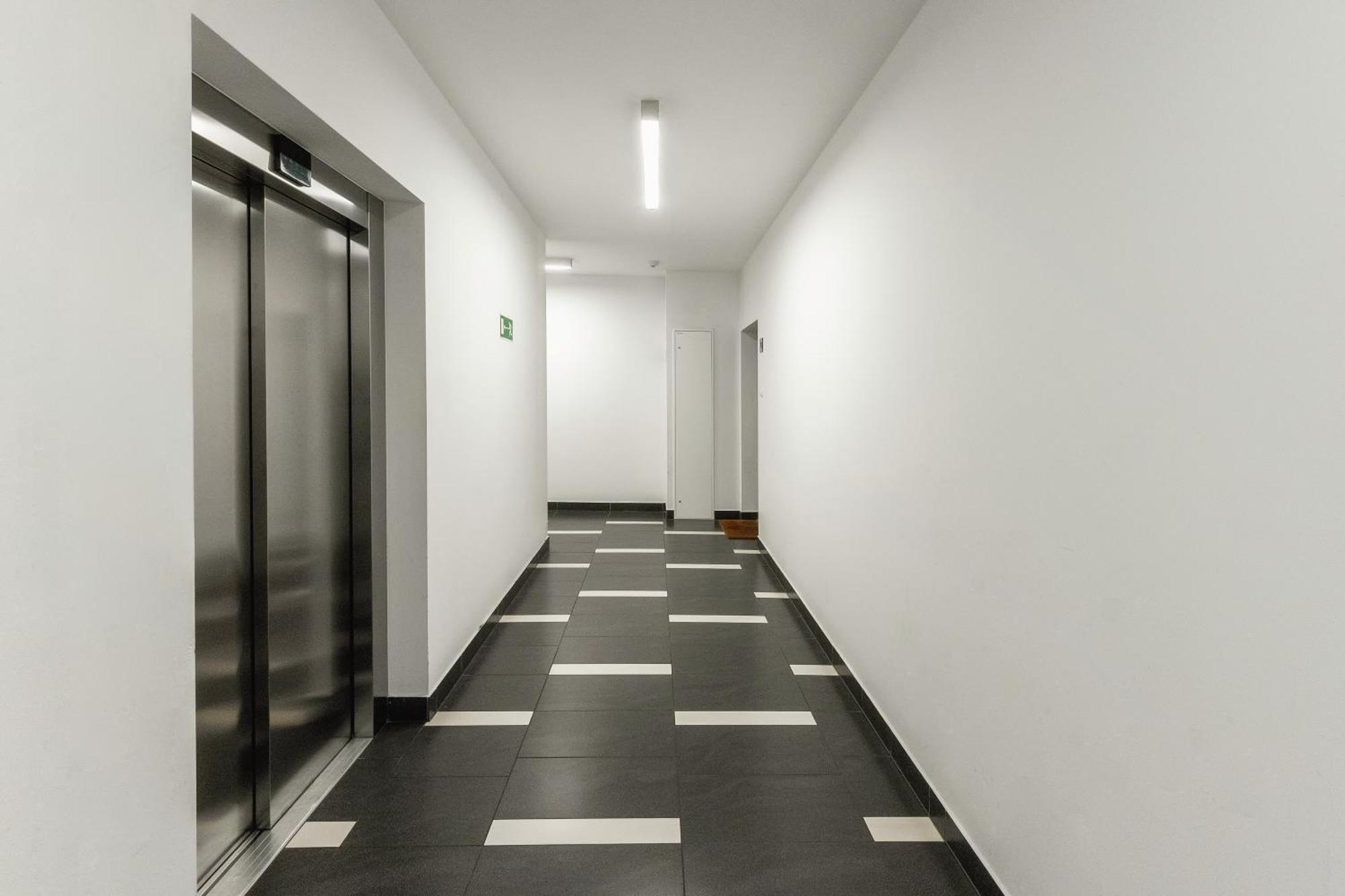 Apartament Jana Kazimierza 47 - 2 Sypialnie, 70M2, Balkon, Parking, Wi-Fi Варшава Екстер'єр фото